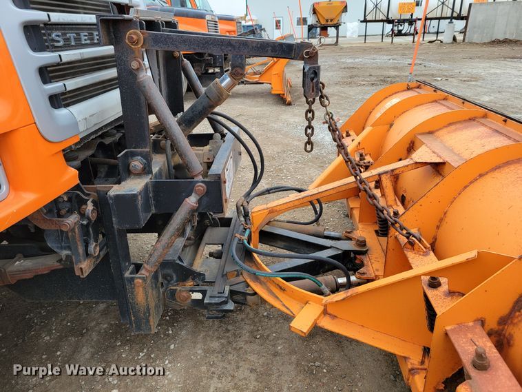 image for item DM8198 2001 Sterling L7500  dump truck