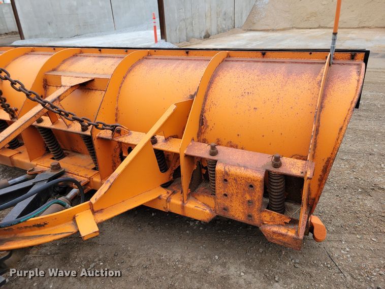 image for item DM8198 2001 Sterling L7500  dump truck