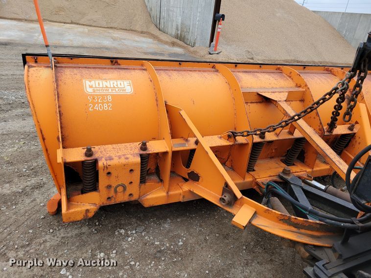 image for item DM8198 2001 Sterling L7500  dump truck