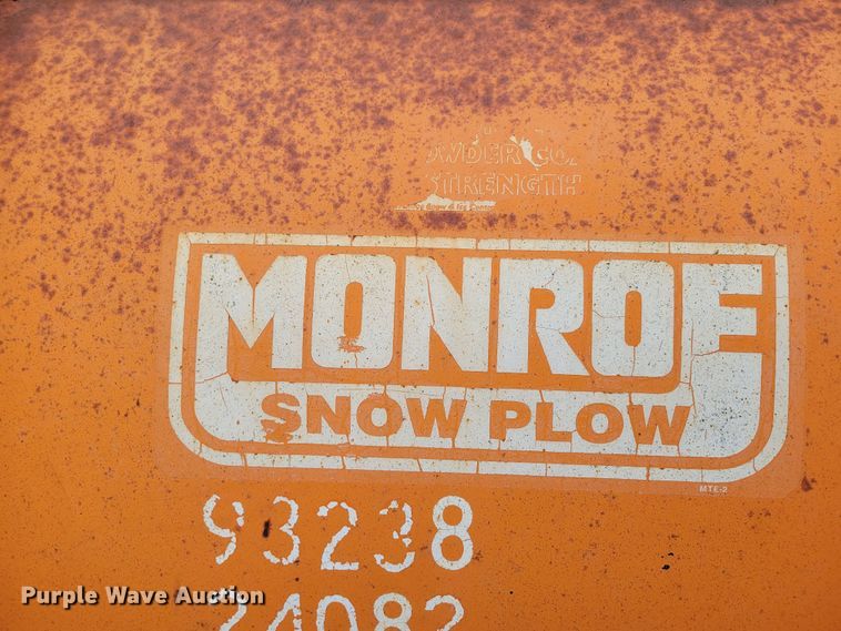 image for item DM8198 2001 Sterling L7500  dump truck