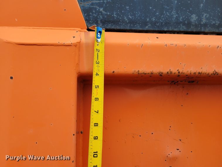 image for item DM8198 2001 Sterling L7500  dump truck