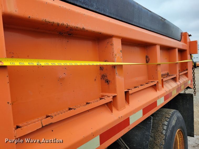 image for item DM8198 2001 Sterling L7500  dump truck