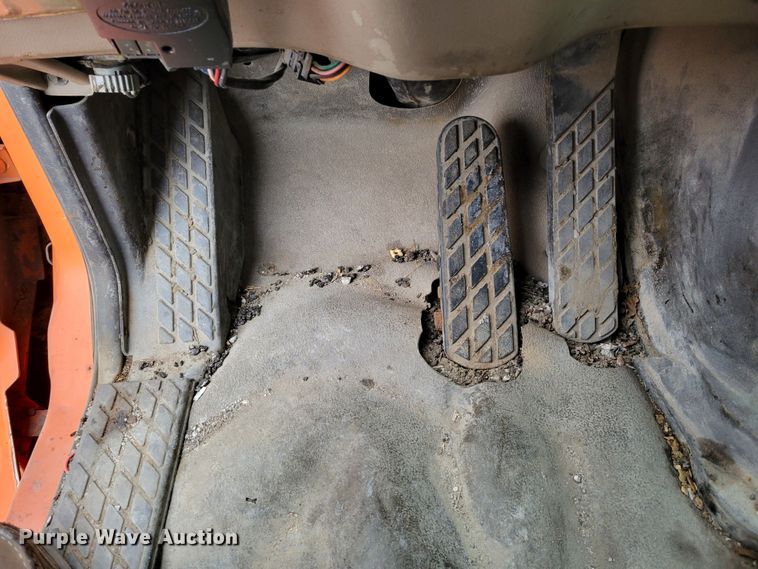 image for item DM8198 2001 Sterling L7500  dump truck