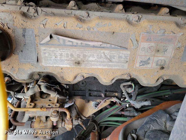 image for item DM8198 2001 Sterling L7500  dump truck