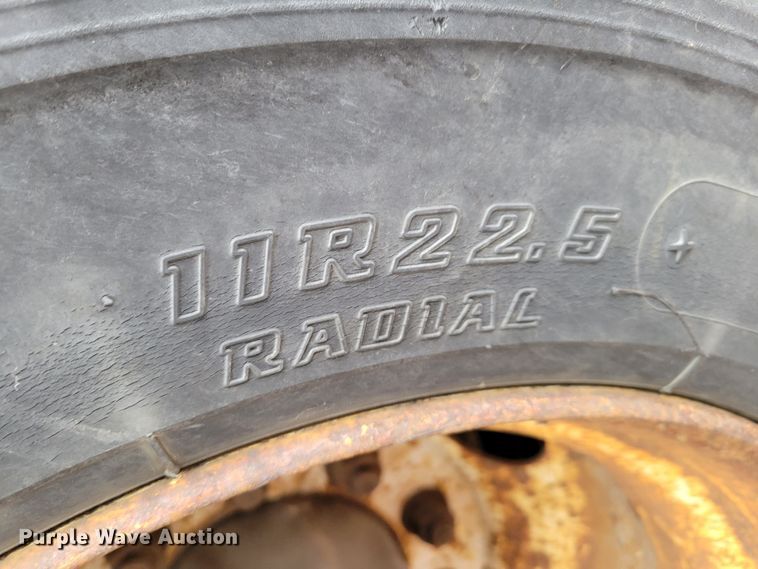 image for item DM8198 2001 Sterling L7500  dump truck