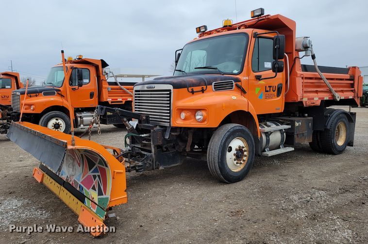 image for item DM8199 2005 Freightliner Business Class M2  dump truck