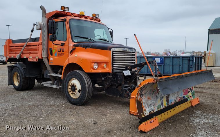 image for item DM8199 2005 Freightliner Business Class M2  dump truck