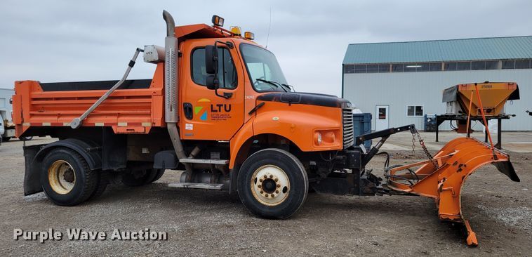 image for item DM8199 2005 Freightliner Business Class M2  dump truck