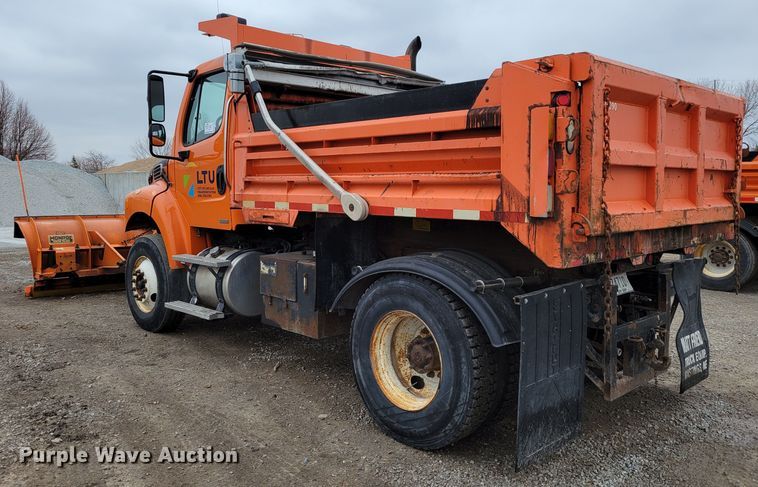 image for item DM8199 2005 Freightliner Business Class M2  dump truck