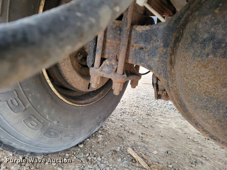 image for item DM8199 2005 Freightliner Business Class M2  dump truck