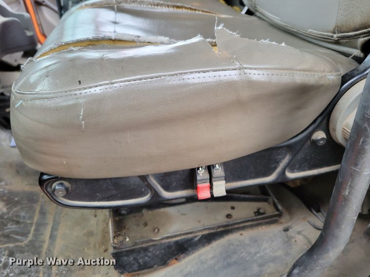 image for item DM8199 2005 Freightliner Business Class M2  dump truck