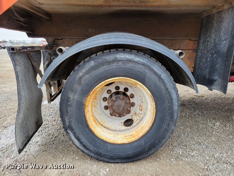 image for item DM8199 2005 Freightliner Business Class M2  dump truck