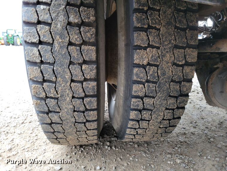 image for item DM8199 2005 Freightliner Business Class M2  dump truck