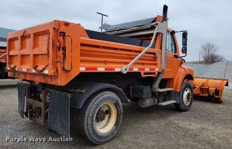 image for item DM8200 2005 Freightliner Business Class M2  dump truck