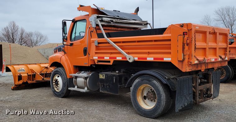 image for item DM8200 2005 Freightliner Business Class M2  dump truck