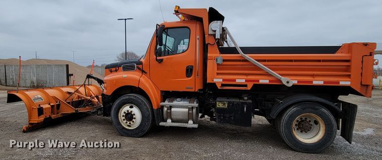 image for item DM8200 2005 Freightliner Business Class M2  dump truck