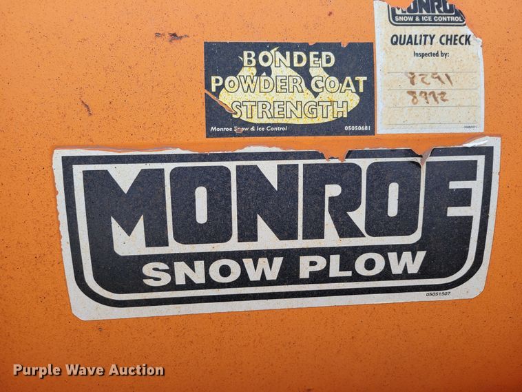 image for item DM8200 2005 Freightliner Business Class M2  dump truck