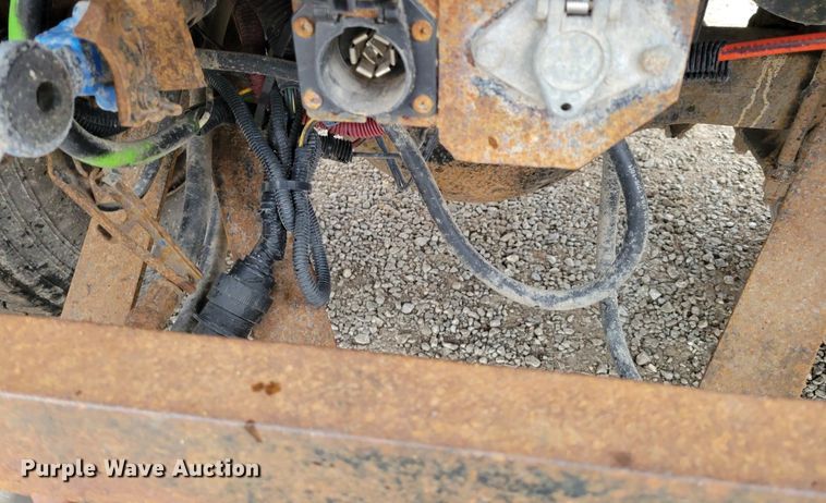 image for item DM8200 2005 Freightliner Business Class M2  dump truck