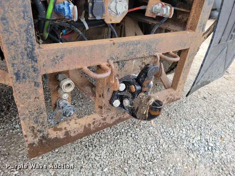 image for item DM8200 2005 Freightliner Business Class M2  dump truck