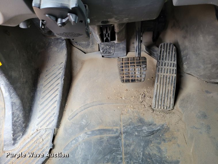 image for item DM8200 2005 Freightliner Business Class M2  dump truck