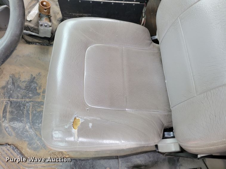 image for item DM8200 2005 Freightliner Business Class M2  dump truck