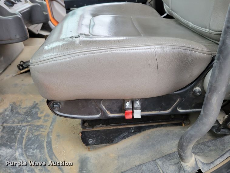 image for item DM8200 2005 Freightliner Business Class M2  dump truck