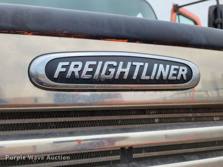 image for item DM8200 2005 Freightliner Business Class M2  dump truck