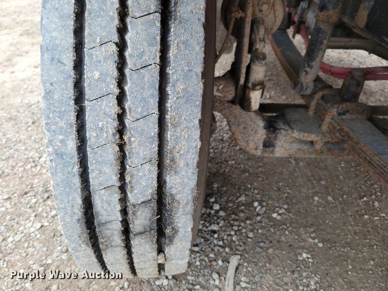 image for item DM8200 2005 Freightliner Business Class M2  dump truck