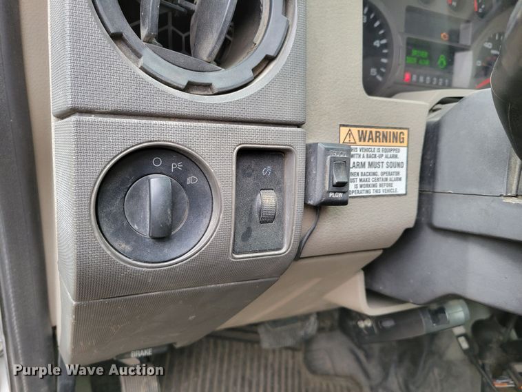 image for item DM8201 2008 Ford F450 Super Duty XL  dump truck