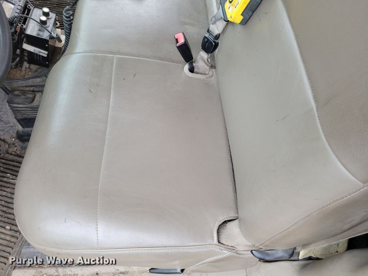 image for item DM8201 2008 Ford F450 Super Duty XL  dump truck