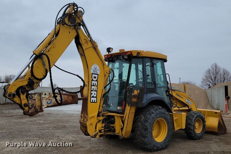 image for item DM8202 2004 John Deere 410G  backhoe