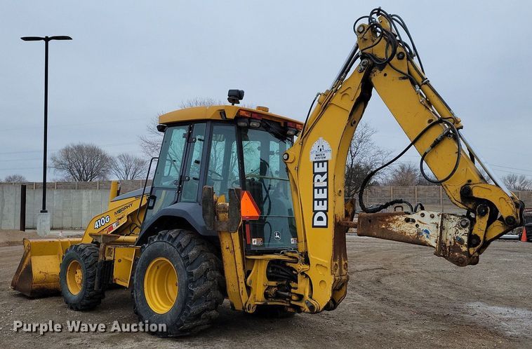 image for item DM8202 2004 John Deere 410G  backhoe