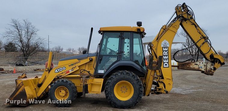 image for item DM8202 2004 John Deere 410G  backhoe
