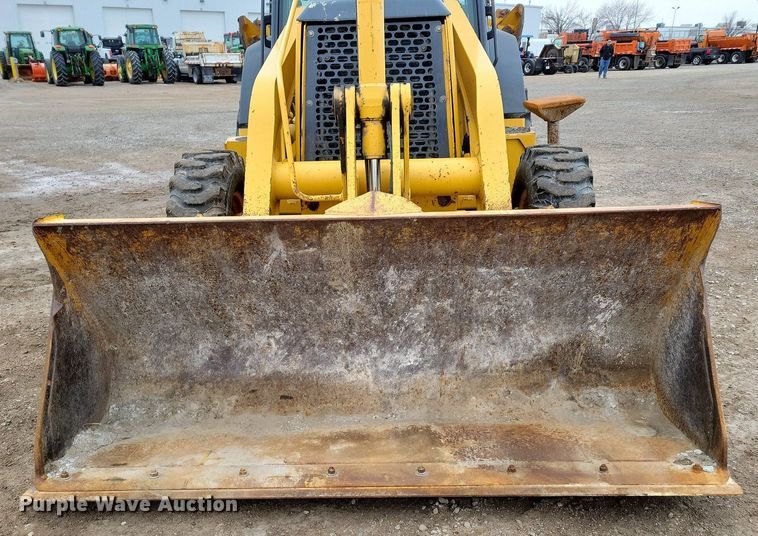 image for item DM8202 2004 John Deere 410G  backhoe