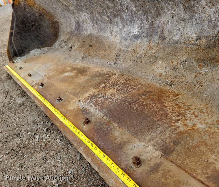 image for item DM8202 2004 John Deere 410G  backhoe