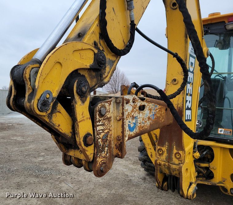 image for item DM8202 2004 John Deere 410G  backhoe