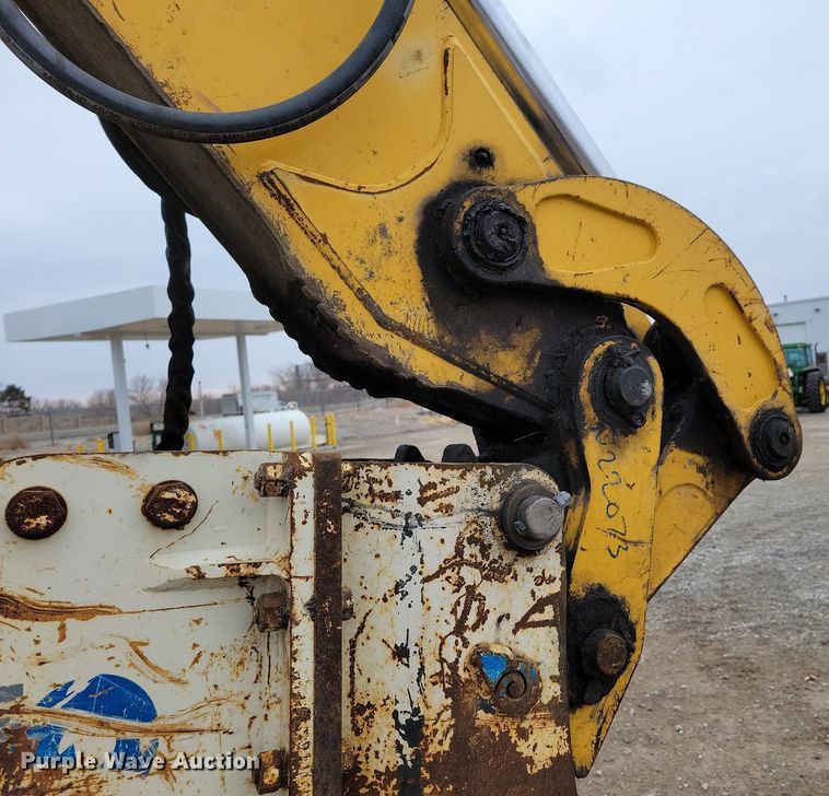 image for item DM8202 2004 John Deere 410G  backhoe