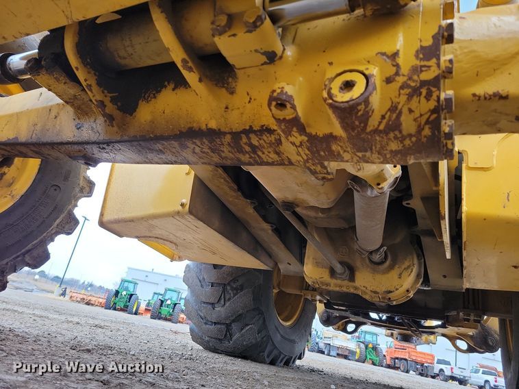 image for item DM8202 2004 John Deere 410G  backhoe