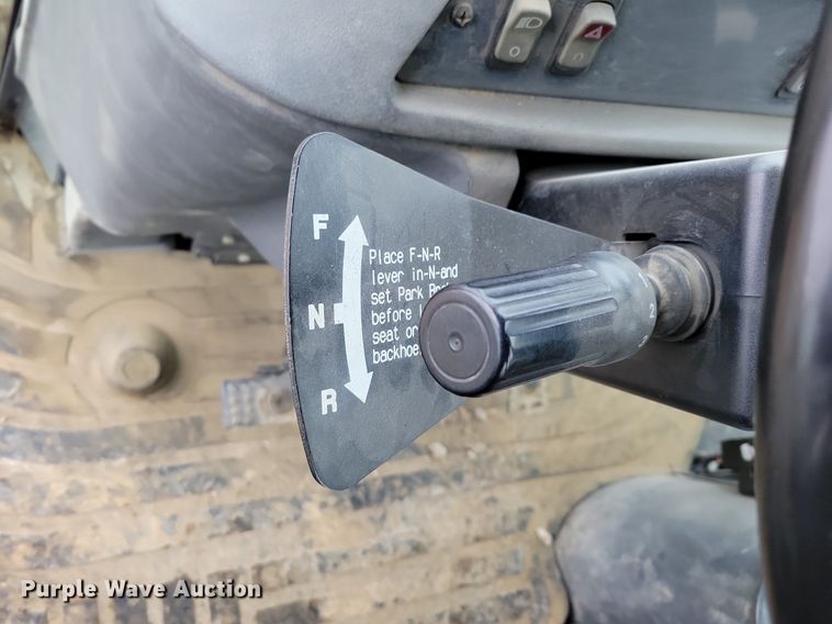 image for item DM8202 2004 John Deere 410G  backhoe