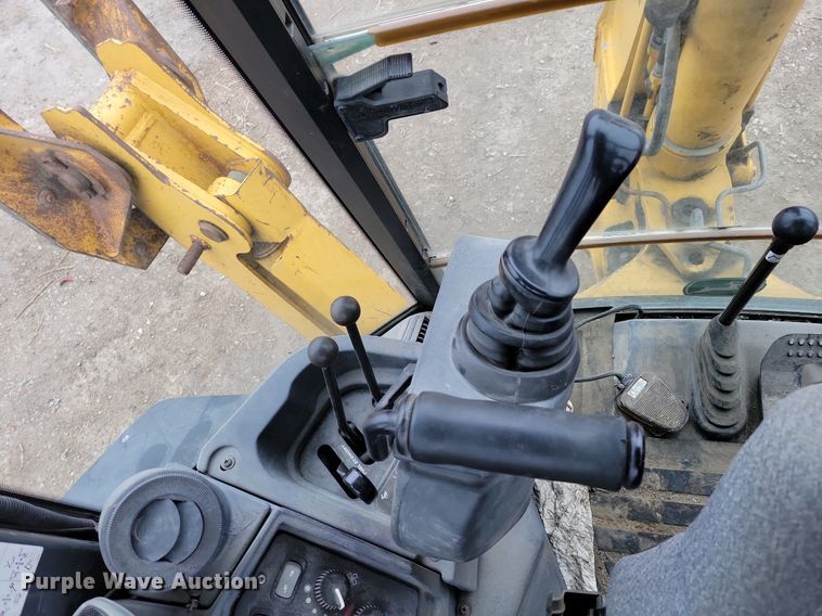 image for item DM8202 2004 John Deere 410G  backhoe