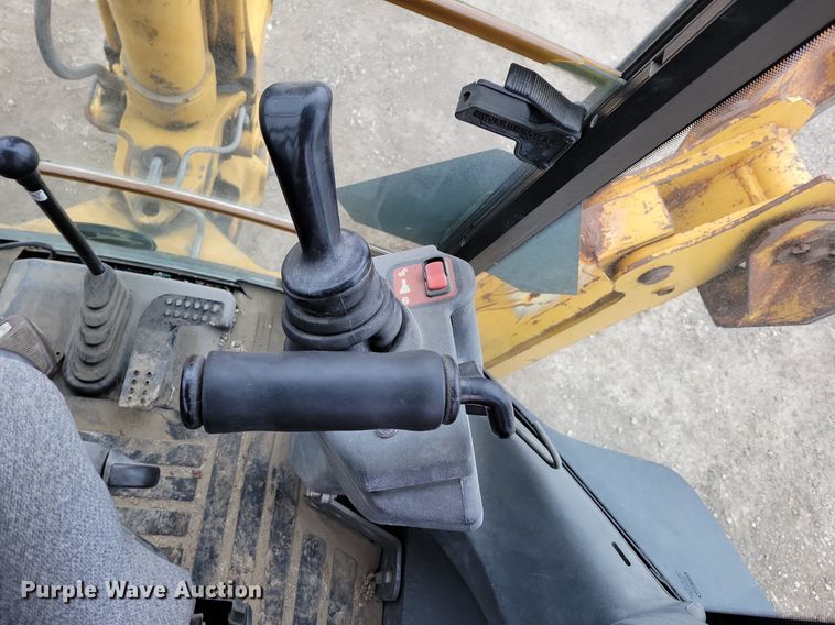 image for item DM8202 2004 John Deere 410G  backhoe