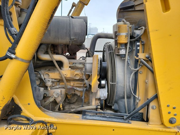 image for item DM8202 2004 John Deere 410G  backhoe