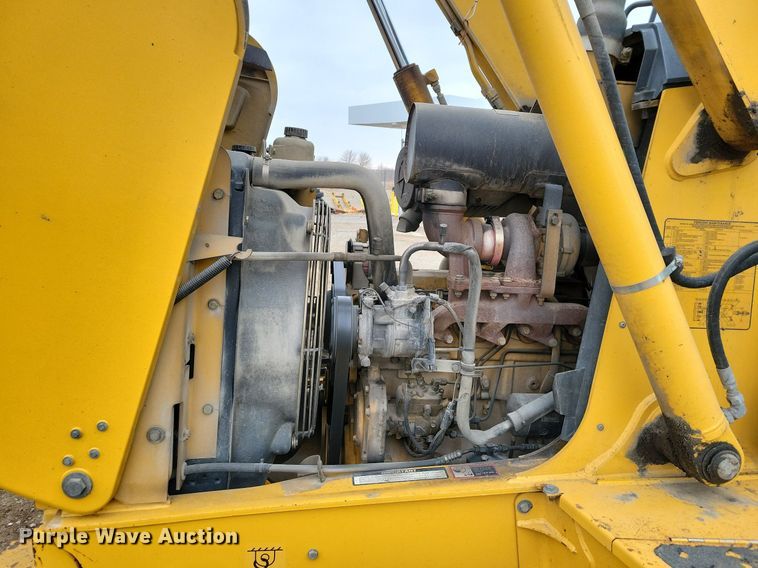 image for item DM8202 2004 John Deere 410G  backhoe