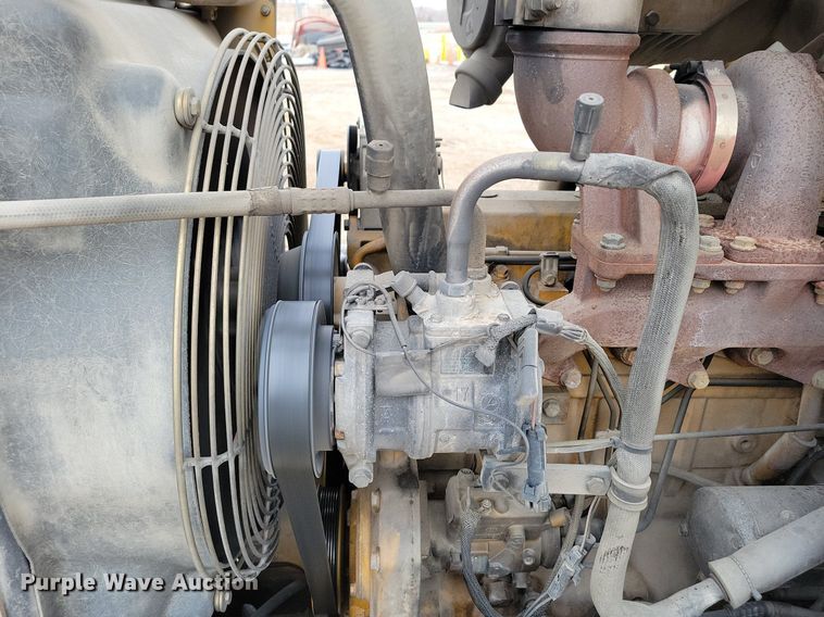 image for item DM8202 2004 John Deere 410G  backhoe