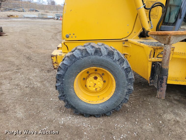 image for item DM8202 2004 John Deere 410G  backhoe