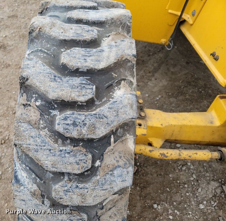 image for item DM8202 2004 John Deere 410G  backhoe