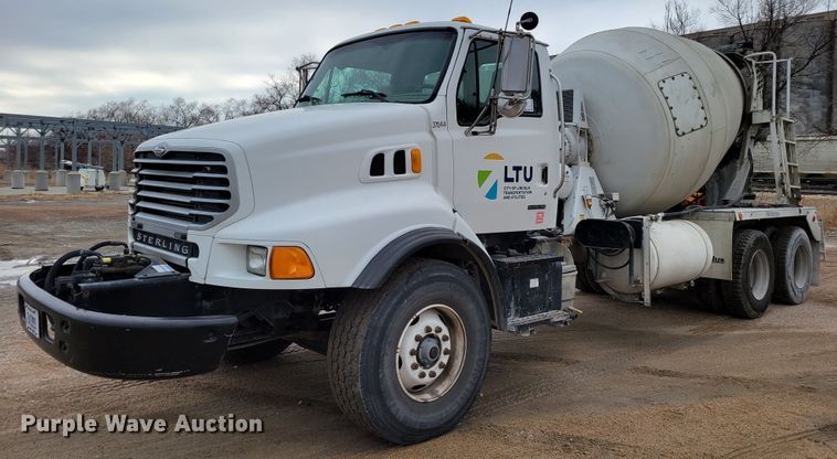 image for item DM8205 2003 Sterling LT8500  ready mix truck