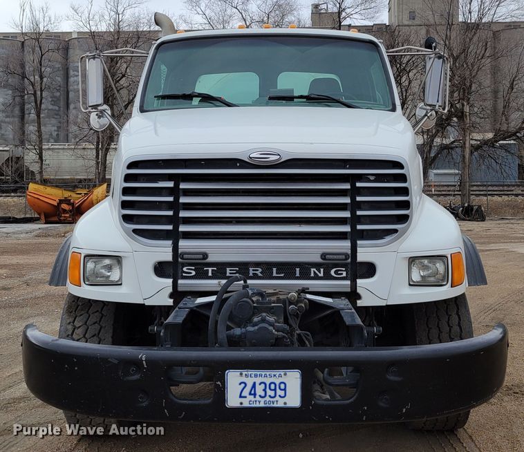 image for item DM8205 2003 Sterling LT8500  ready mix truck