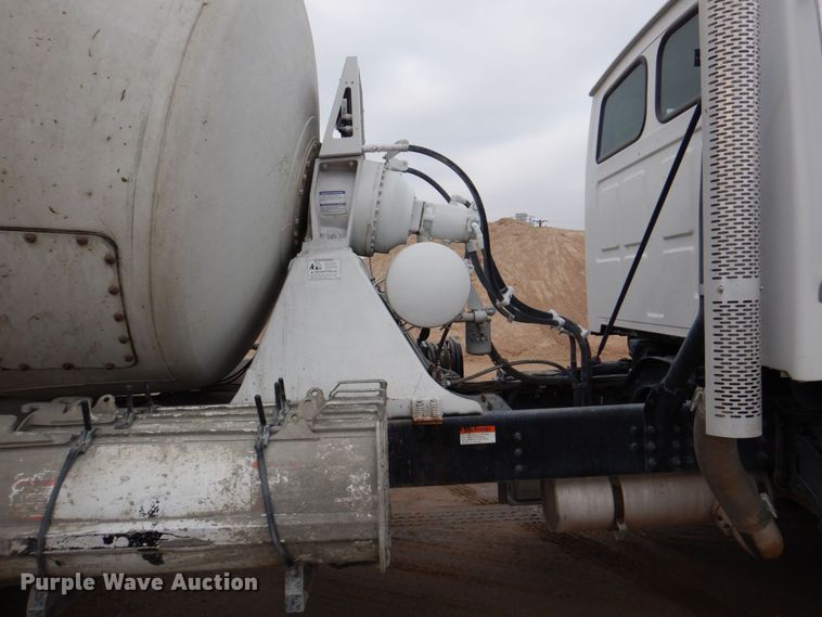 image for item DM8205 2003 Sterling LT8500  ready mix truck