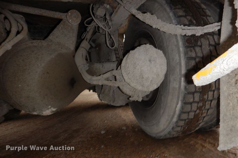 image for item DM8205 2003 Sterling LT8500  ready mix truck